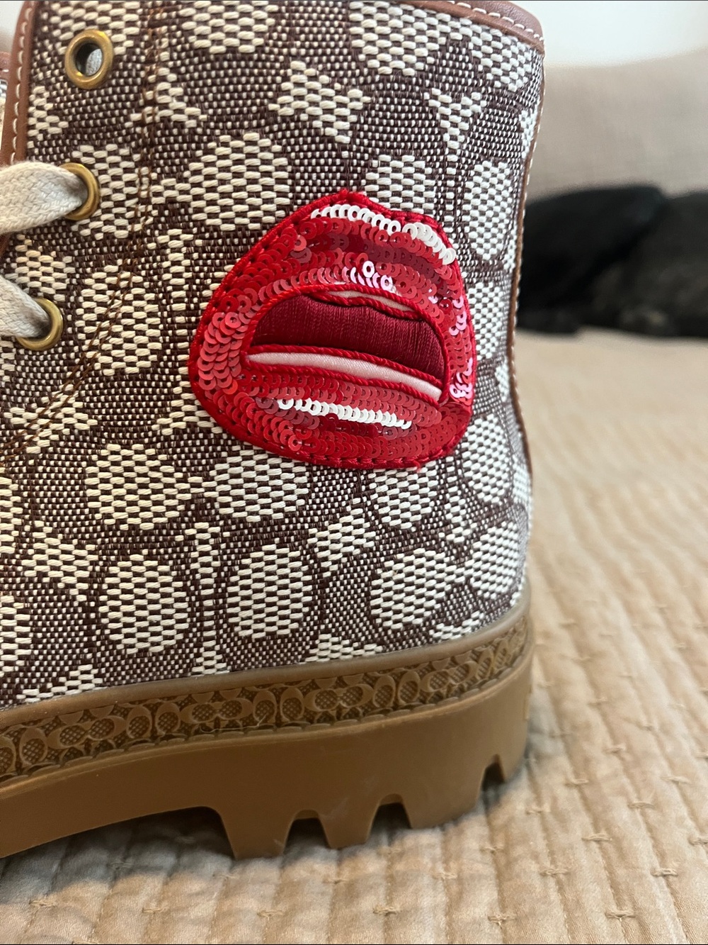Coach x Tom WesselmanTan/Brown Signature Lace-Up Boots with Red Lips - Picture 2 of 5